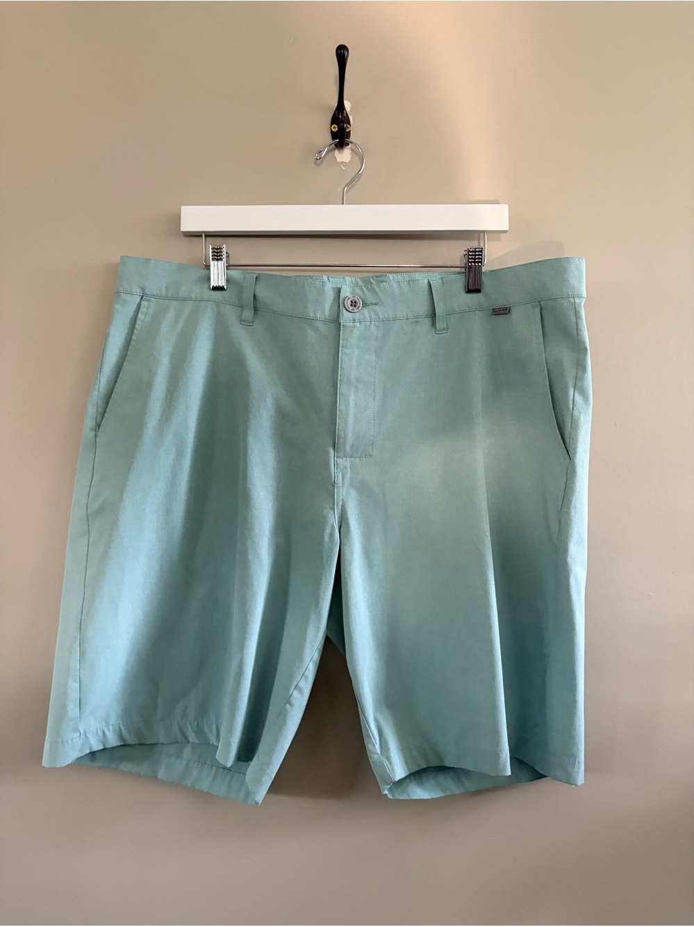 Travis Mathew Light Blue Shorts size 40